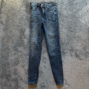 American Eagle 6L super hi-rise jeans